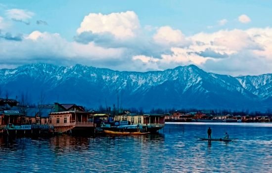Affordable Kashmir Holiday Tour – 6 Days