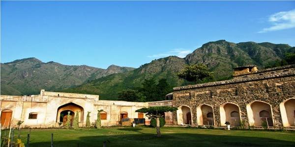Pari Mahal in Srinagar Kashmir