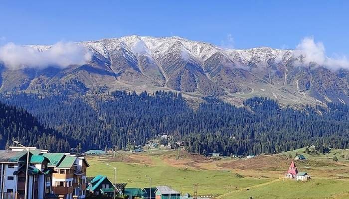 Scenic view of Khilanmarg valley in Kashmir