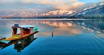 Deluxe Srinagar Package 5 Days from Delhi