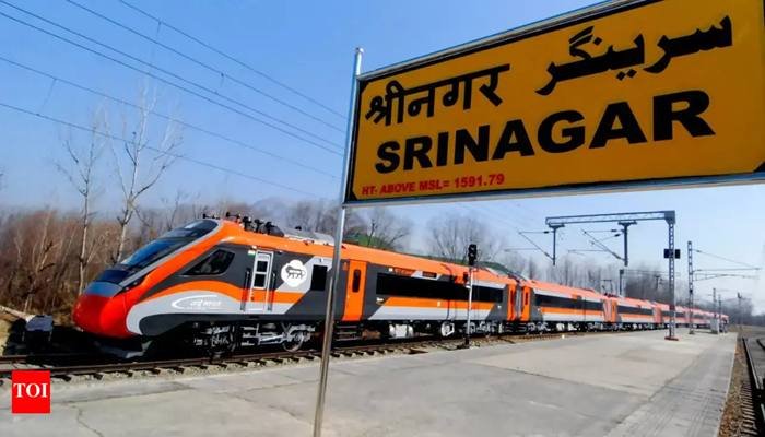 Jammu Tawi railway station platform – Reach By Train to Kashmir