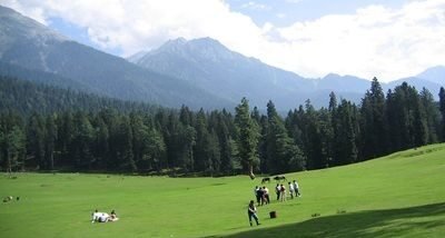 Kashmir Couple 5 Days Tour – Gulmarg And Pahalgam