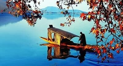 Kashmir Delight Tour Package 6 Days from Delhi